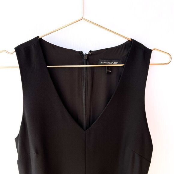 Banana Republic Black Wide Leg Cropped Sleeveless V Neck Belted Black Jumpsuit 2 - Picture 4 of 10